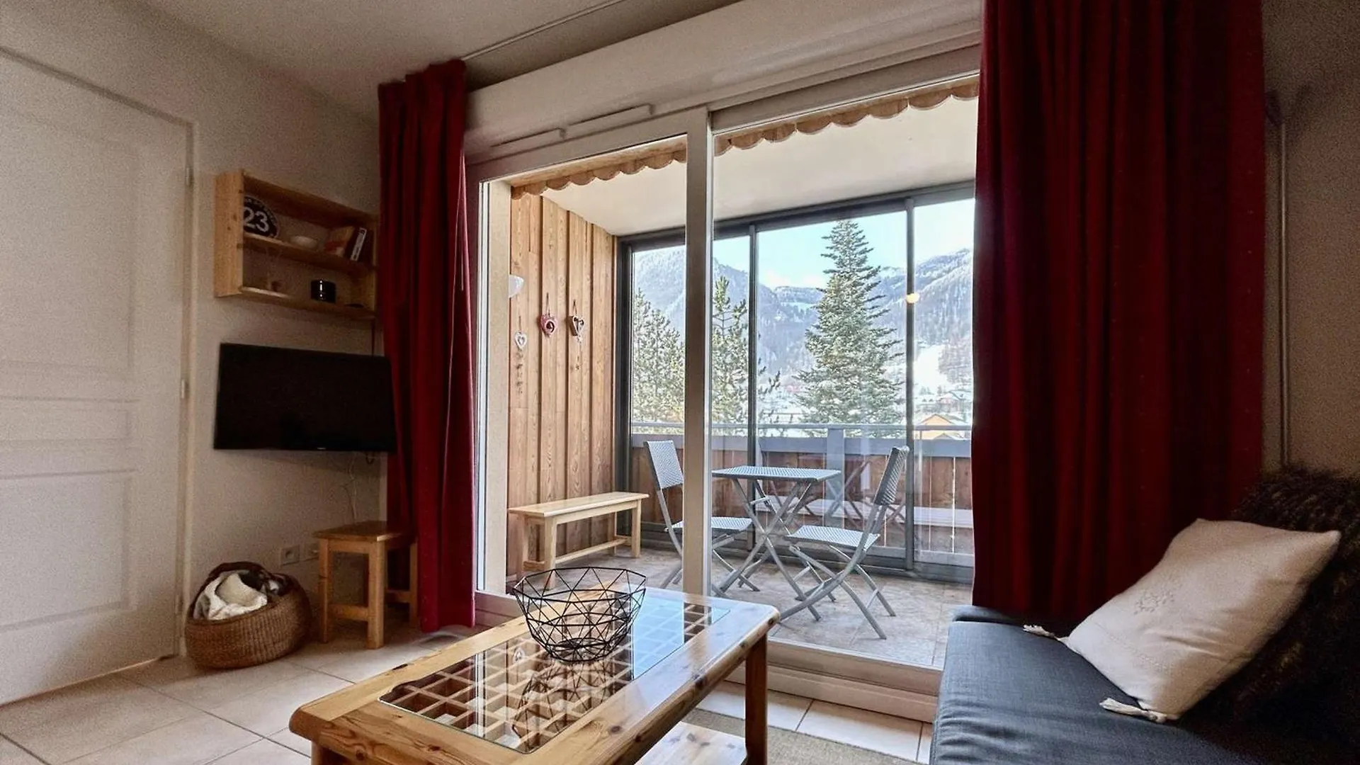 Apartment Charmant T3 Avec Balcon, 4 Couchages, A 500M Des Pistes - La Salle Les Alpes - Fr-1-330F-229