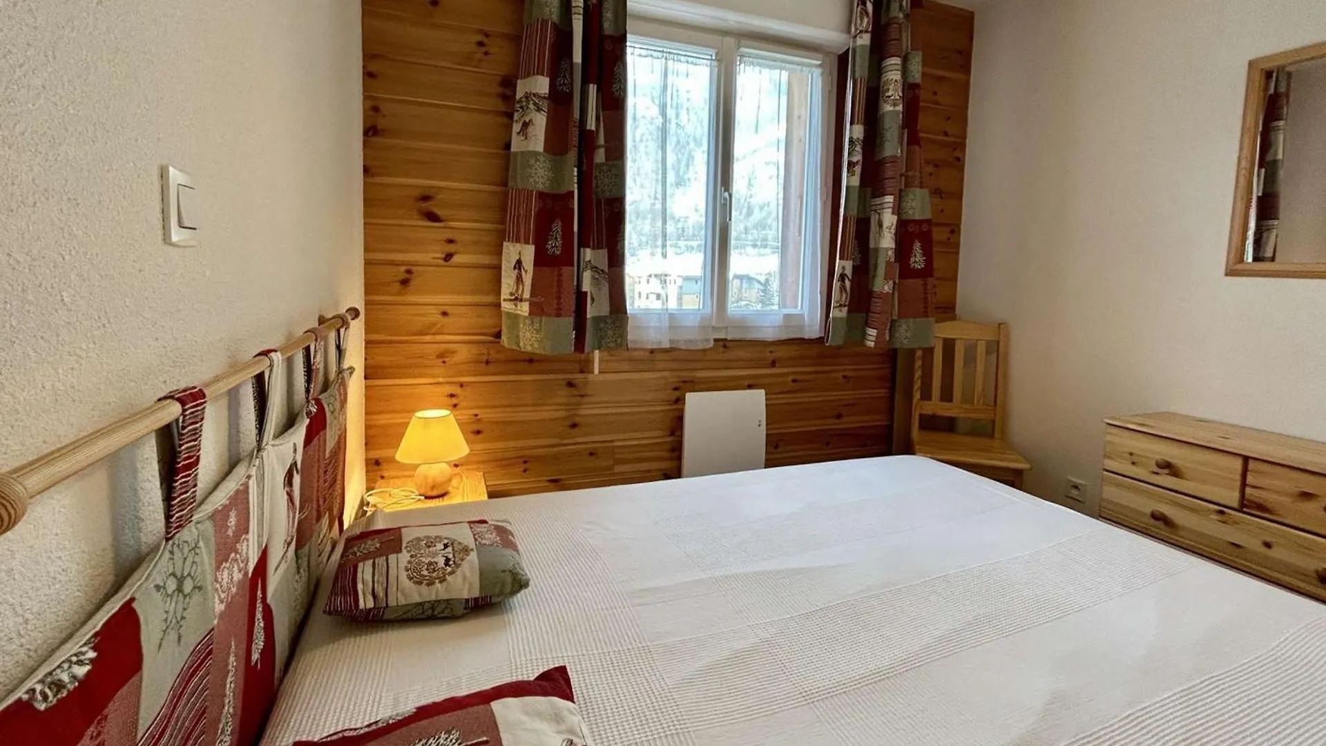 Charmant T3 Avec Balcon, 4 Couchages, A 500M Des Pistes - La Salle Les Alpes - Fr-1-330F-229 0*, La Salle-les-Alpes France